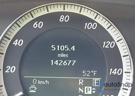 2011 Mercedes-Benz E 350 4Matic z USA, uszkodzony, nr VIN WDDHH8HB7BA407218